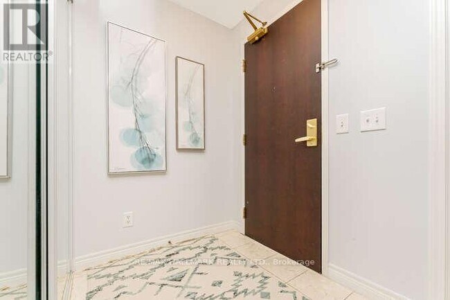 Photo - 30 Grand Trunk Crescent Unit 706