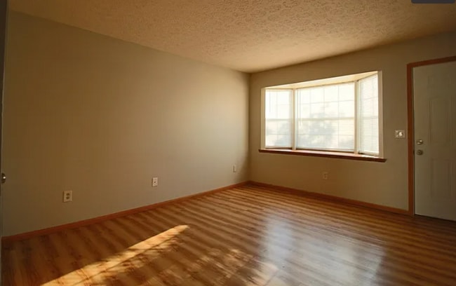 Photo - 2649 Sandbury Blvd