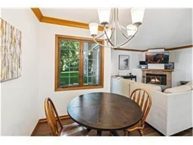 Photo - 3563 Blue Jay Way