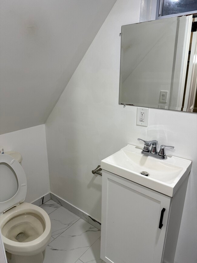 Building Photo - 12817 143rd St Unit Base