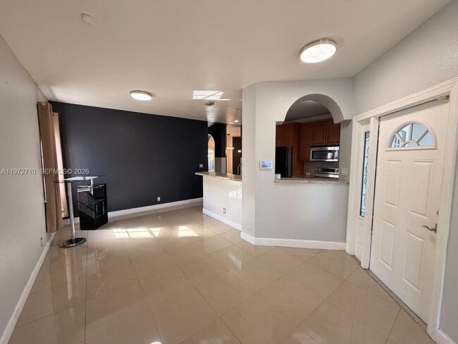 Photo - 2804 NW 7th Ct