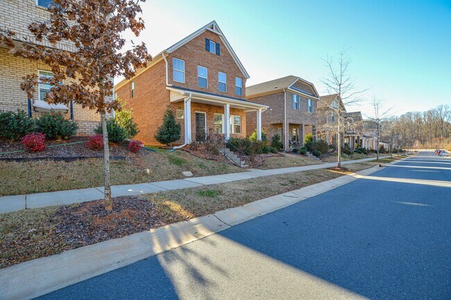 Photo - 3215 Lisburn St