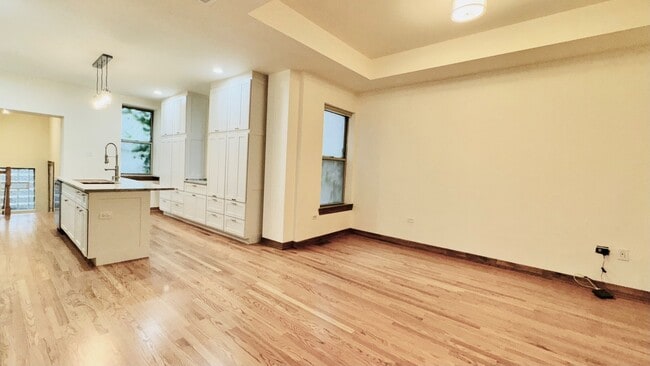 Photo - 6128 S Kenwood Ave