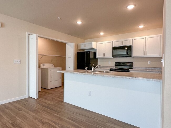 Photo - SCS Rothschild