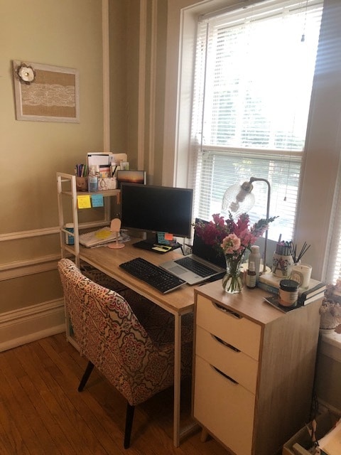 Dining room - large enough for work nook - 212 N Oak Park Ave Unit 1DD