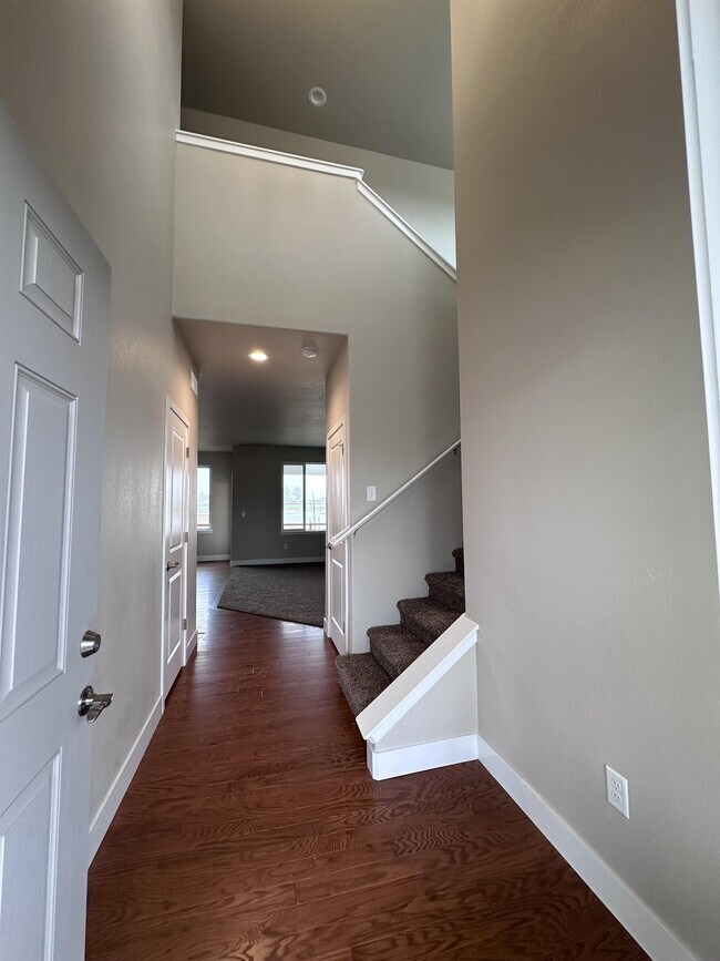 Photo - 2260 Graceful St