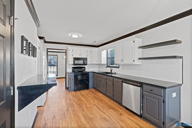 Photo - 101 Cedar Hollow Ct