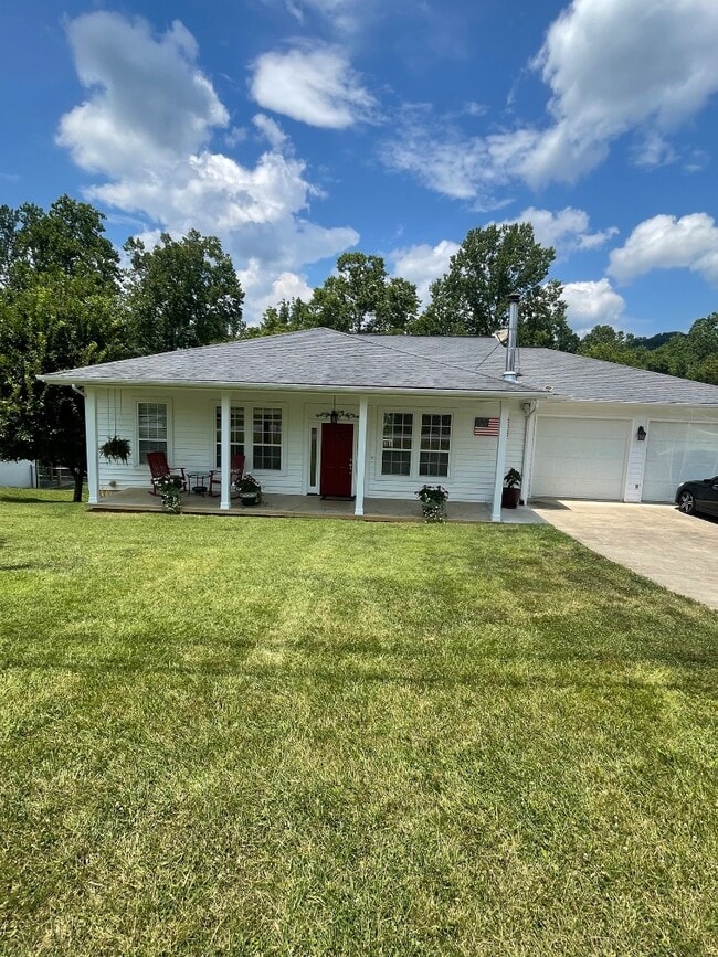 300 Hickory Rd