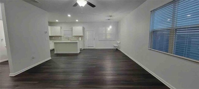 Photo - 36 Laurel Dr E