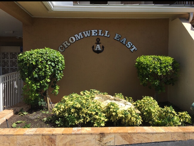 Building Photo - 1777 SE 15th St Unit 107