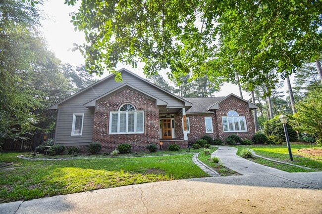 Building Photo - Coming Soon: 3 Bedroom 3 Bathroom with Pool