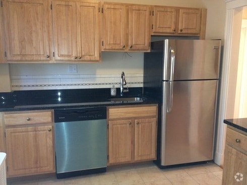 Building Photo - 205 Winthrop Rd Unit 3 Rental