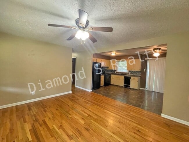 Photo - South Springfield 3 Bedroom Home Available Soon!