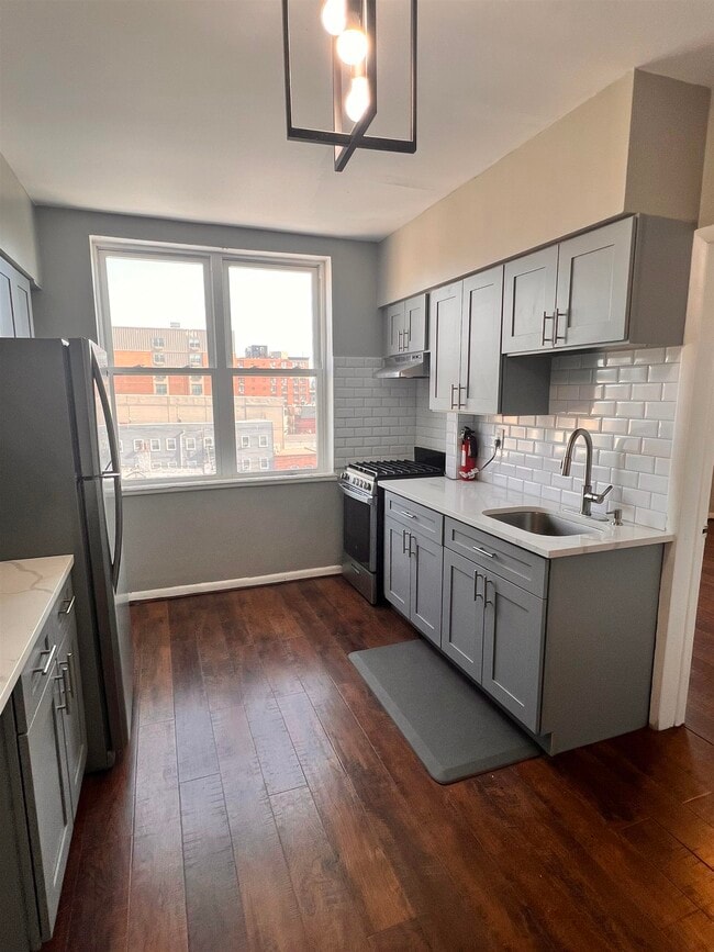 Photo - 217 44TH St Unit 25