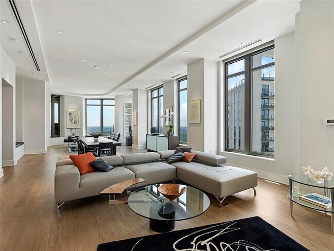 3376 Peachtree Rd NE Unit 44-B