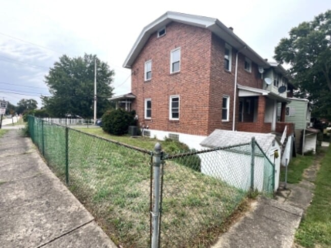 Photo - 453 Ohio Ave