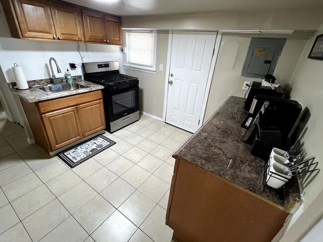 Photo - 124 N Portland Ave