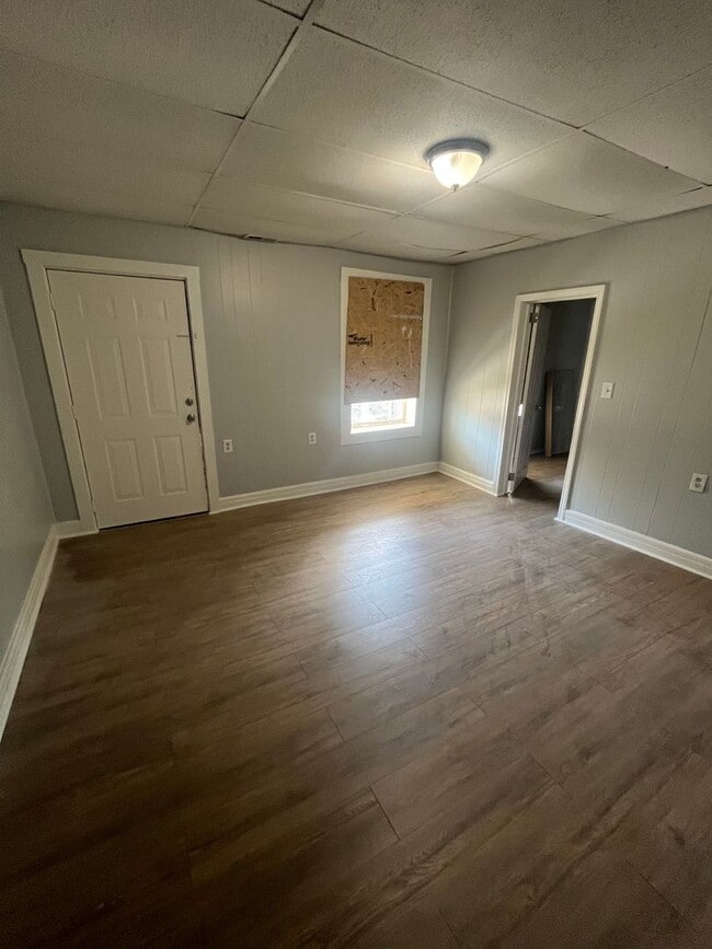 Photo - Newly renovated 2/1 in Portland!