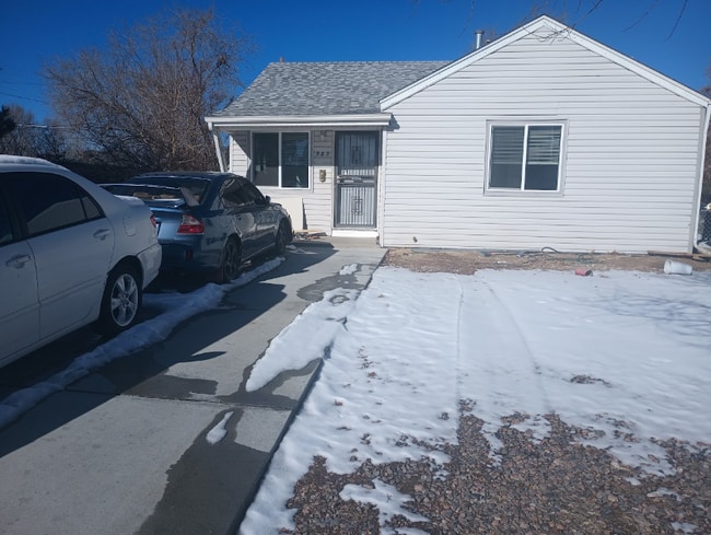 Building Photo - 985 N Oakland St