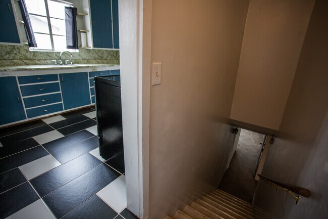 Photo - 250 N 17th St Unit Comfy Furnished House