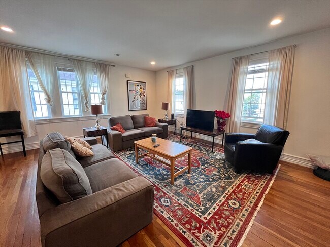 Photo - 47 Julian St Apartment Unit 2