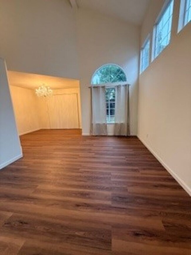 Photo - New Bedford Village