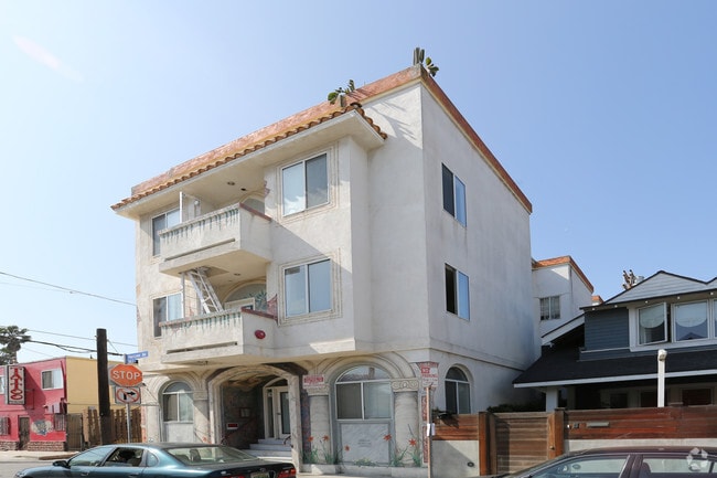Photo - 15 Horizon Ave