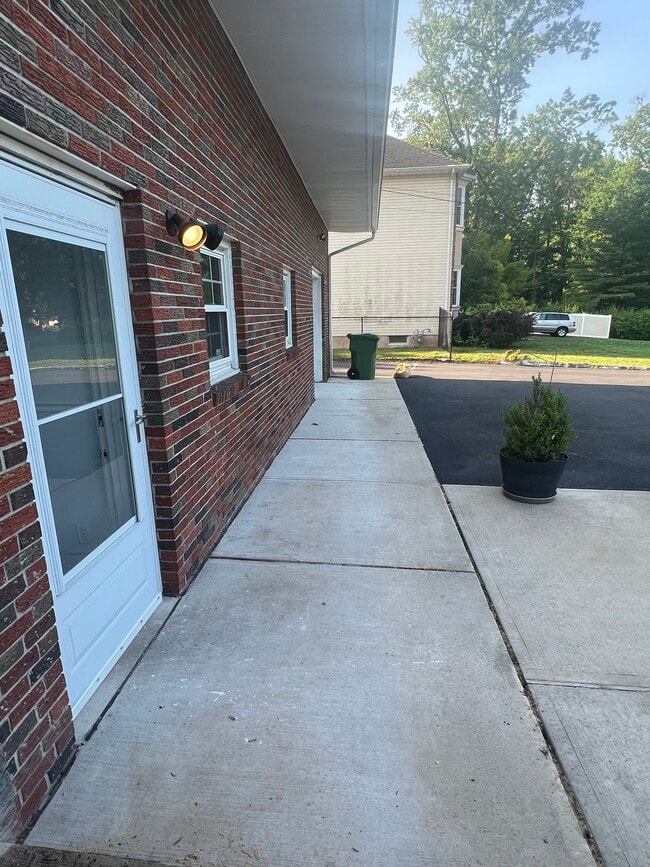 Photo - 38 Hillsdale Rd