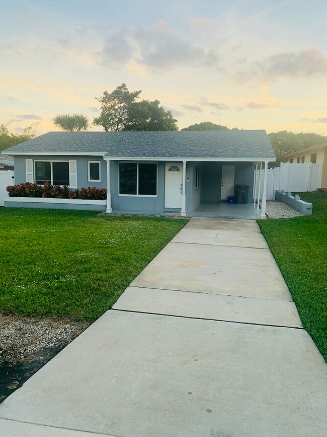 Photo - 1092 Florence Rd