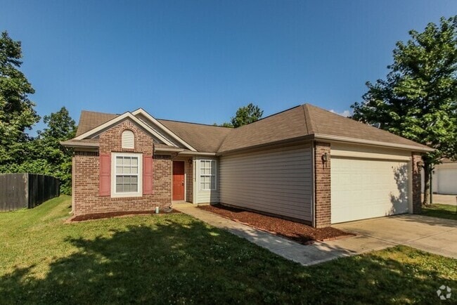 Building Photo - 3 Bedroom in Warren Township Rental