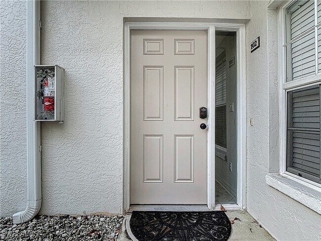 Photo - 6834 Lantana Bridge Rd Unit 102