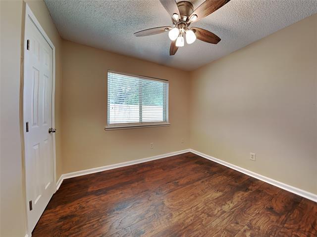 Photo - 3411 Old Oaks Dr