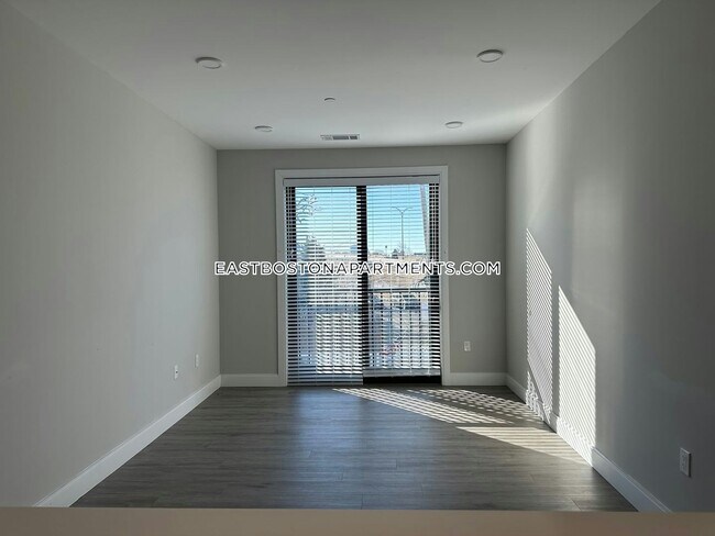 Photo - 656 Saratoga St Unidad 308