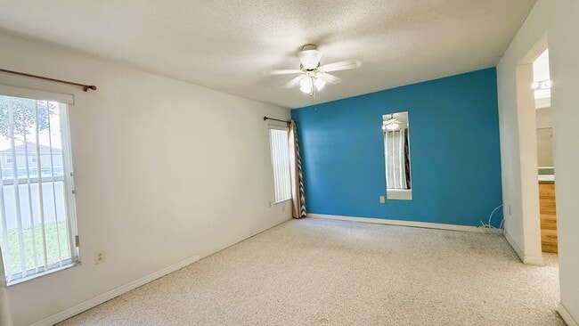 Photo - 260 Lake Suzanne Dr