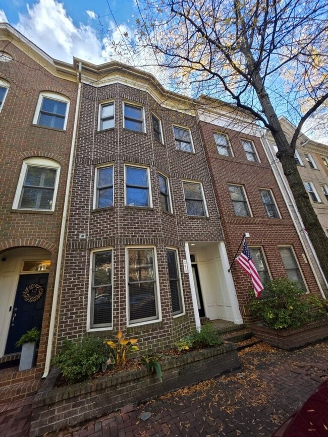 Photo - Historic Freemason District