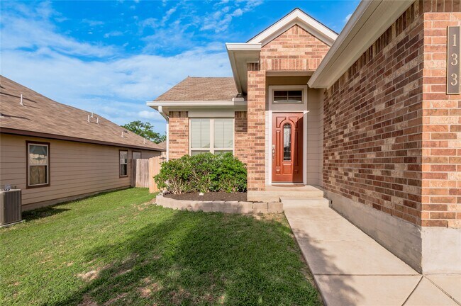 Photo - 133 Bates Ct