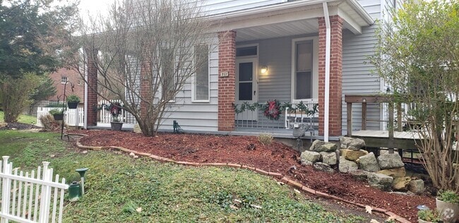 Building Photo - 351 Old Gilkeson Rd Rental