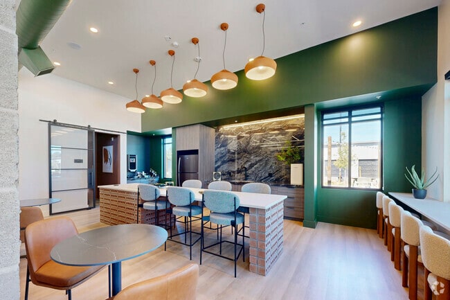 Co-Working Lounge and Café