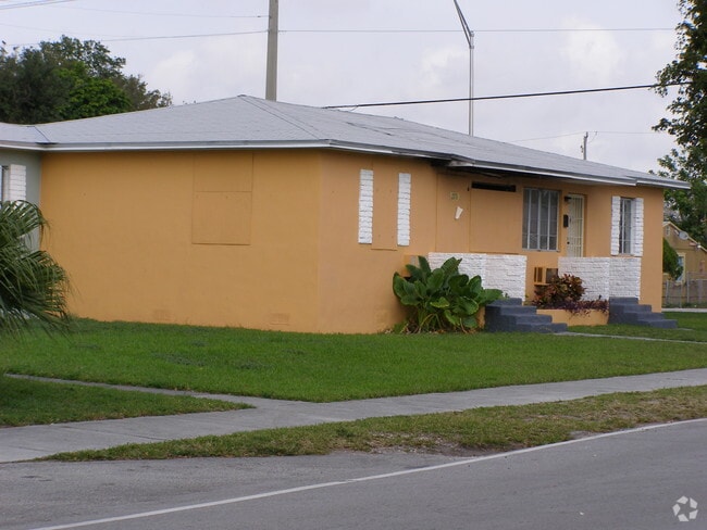 Flamingo Gardens - Flamingo Gardens