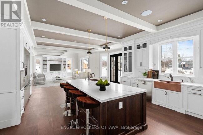 Photo - 432 Ashbee Ct