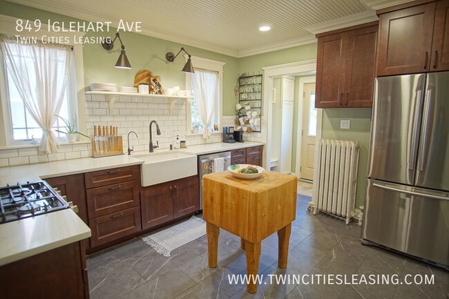 Building Photo - 849 Iglehart Ave Rental