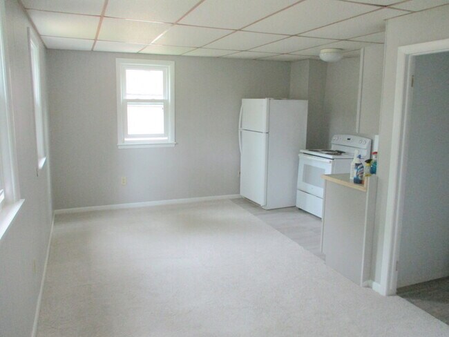 272 13th St Unit 3