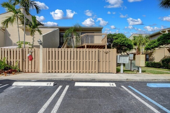 Photo - 614 Executive Center Dr Unit 205