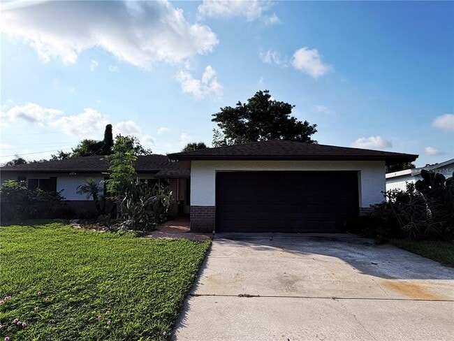 Photo - 912 Carvell Dr