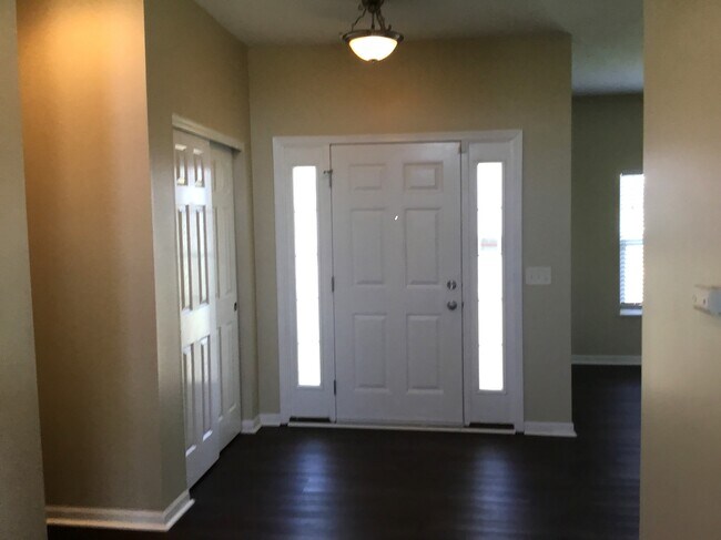 Photo - 185 Cherry Tree Ln