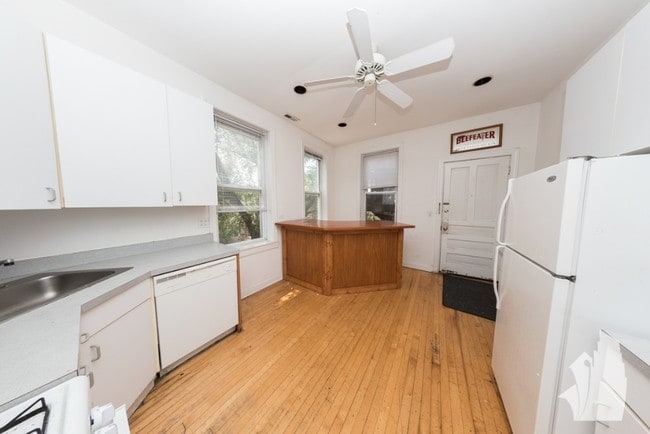 Photo - 2318 N Southport Ave Unidad 3R