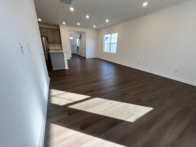 Photo - 1025 Red Finch Wy