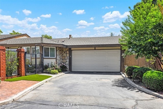Photo - 2155 Barclay Ct House