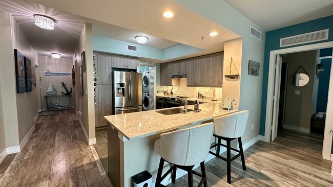 Photo - 3000 Oasis Grand Blvd Unit 902