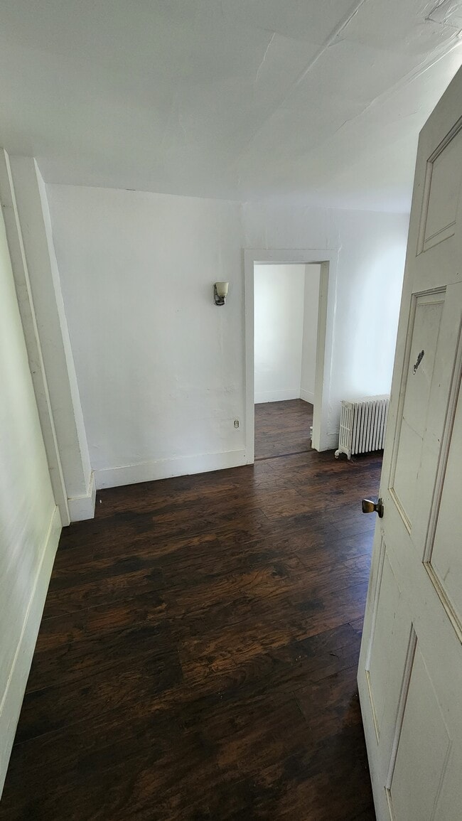 Photo - 110 Webster St Unit Upper